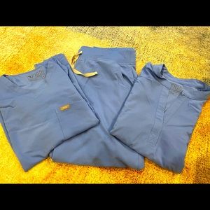 Figs Ceil Blue scrub set with two tops XL petite